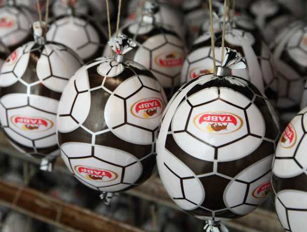 С удовольствием погрызть «футбольный мяч» предложили жителям Ростова