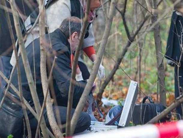 Труп убитого молодого мужчины обнаружили возле киоска в Ростове