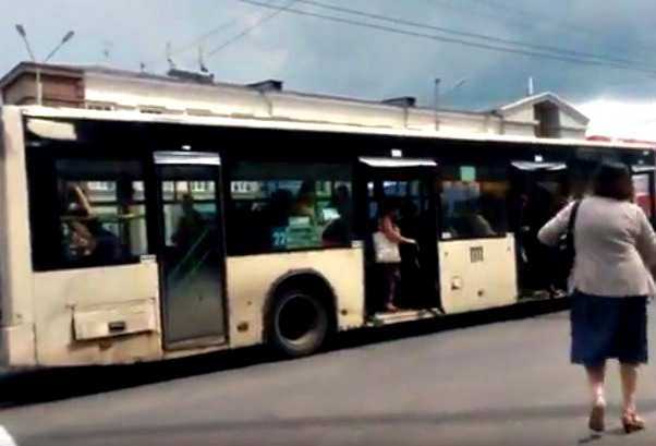 Благодаря ростовскому блогеру «вонючему» автобусу запретили перевозить пассажиров