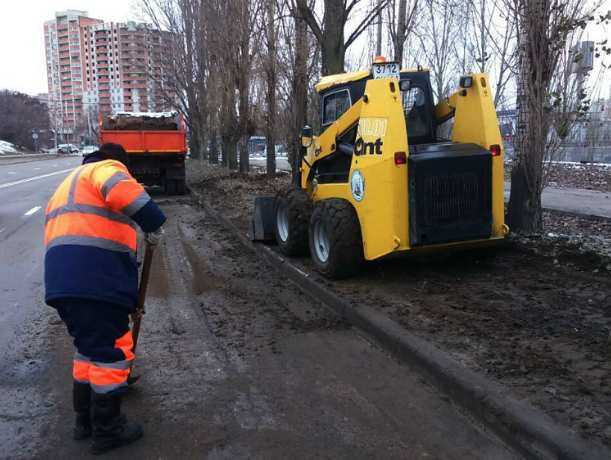 Чистить Ростов от грязи чиновники решили сразу после выборов