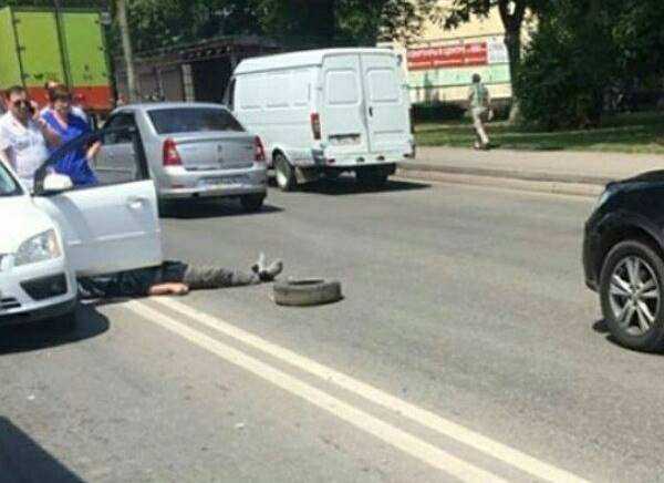 В Ростове-на-Дону водитель «Форда» умер за рулем