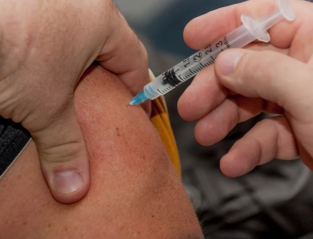 В Ростове изменили график работы мобильных и стационарных пунктов вакцинации от коронавируса