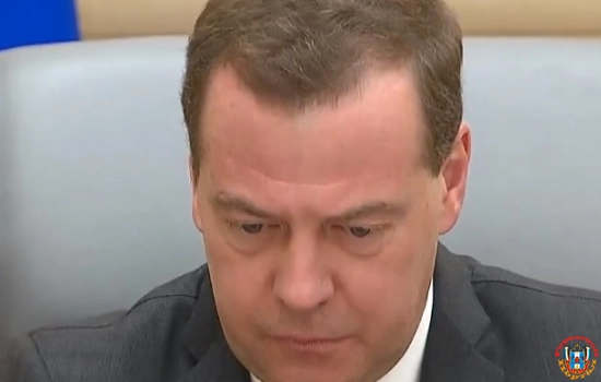 Дмитрий Медведев приказал вице-премьерам навести порядок в сфере газоснабжения