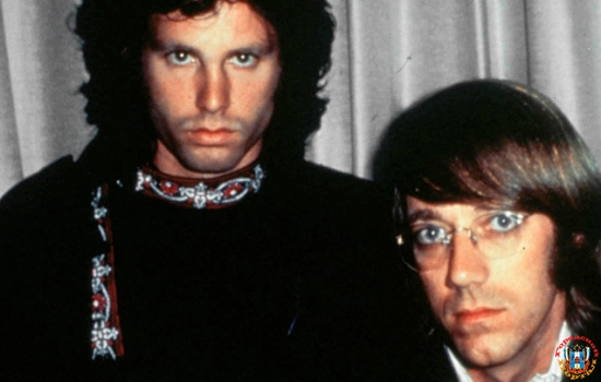 Гитарист рок-группы The Doors продал права на музыку коллектива