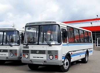 У перевозчика из Обливского района за долги арестовали автобусы