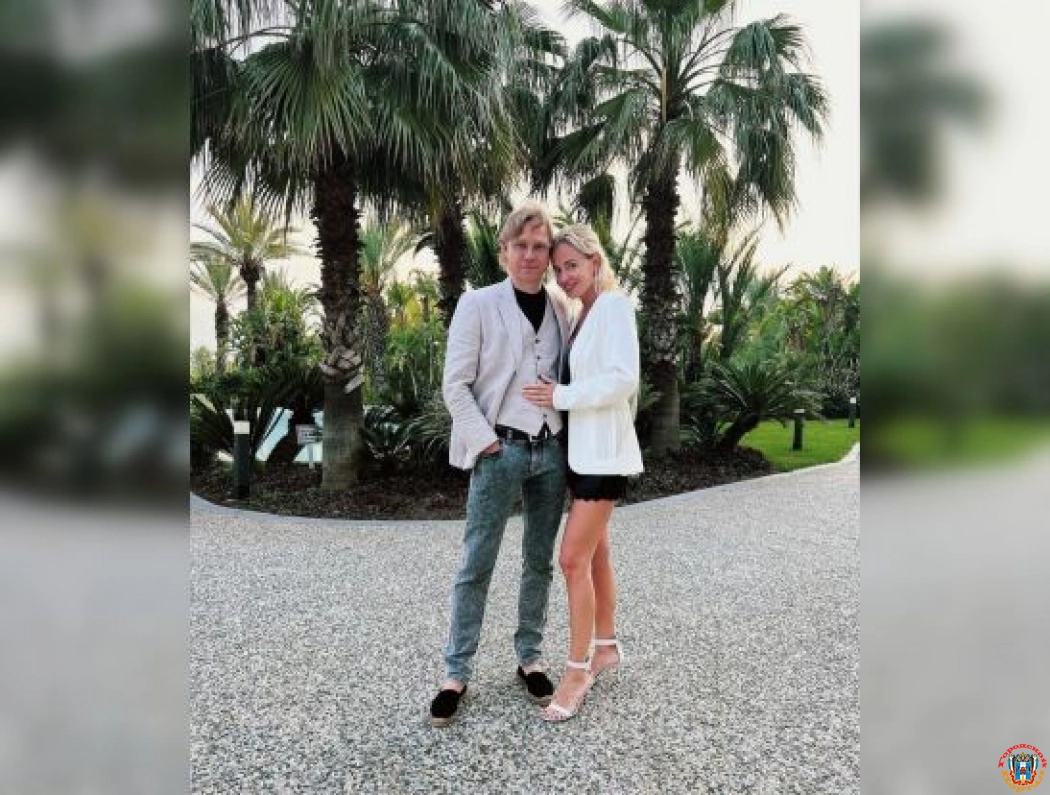 Супруга главного тренера ФК «Ростов» Дарья Карпина поделилась трогательным фото с мужем