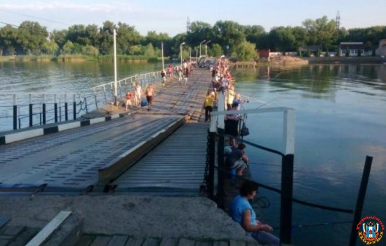 В Ростове открыли понтонный мост на Зеленый остров