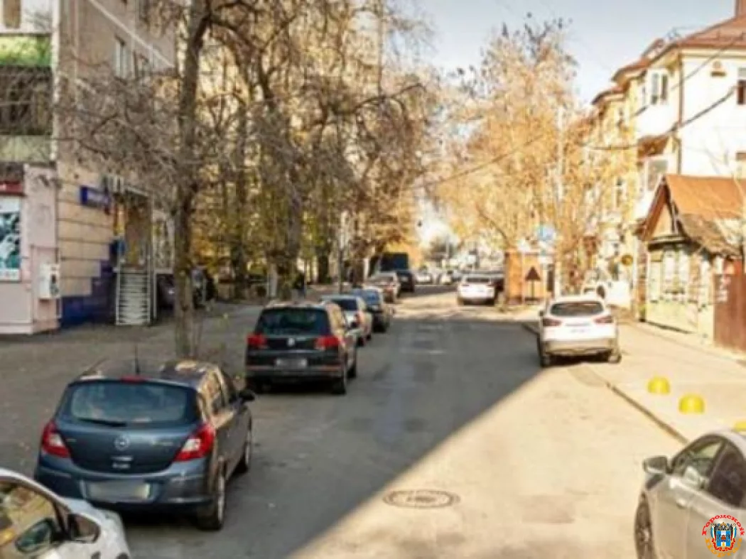 В Ростове с 25 ноября запретят парковаться в Крепостном переулке