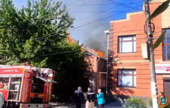 В заброшенном здании Таганрога, случился крупный пожар