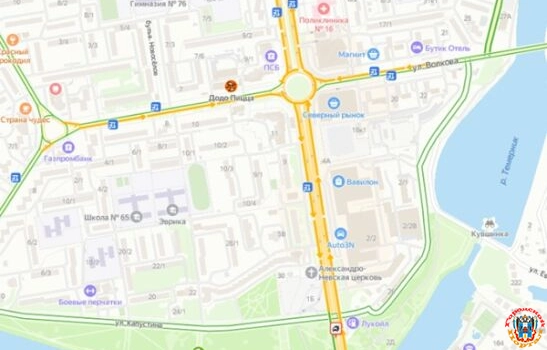 Массовое ДТП спровоцировало большую пробку возле БСМП-2 в Ростове