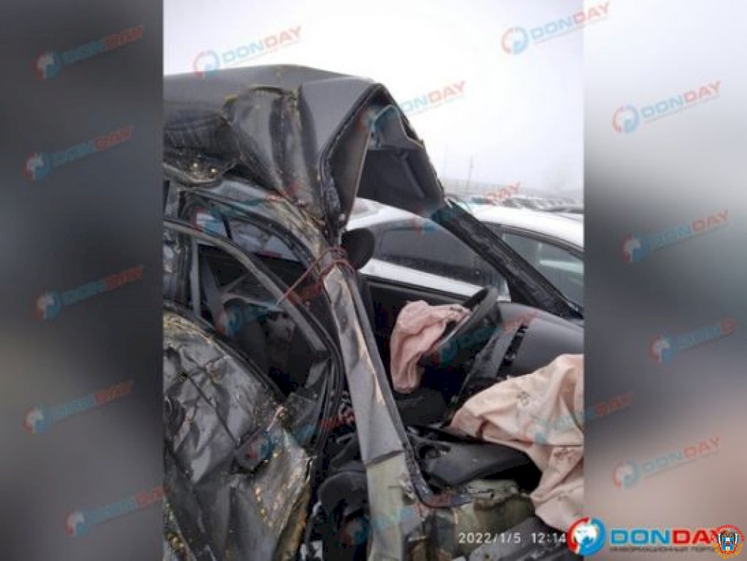На трассе в Ростовской области два человека погибли в жутком ДТП