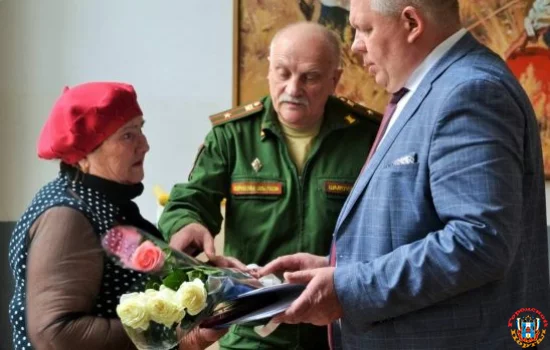Орден Мужества вручили семье погибшего бойца из Ростовской области