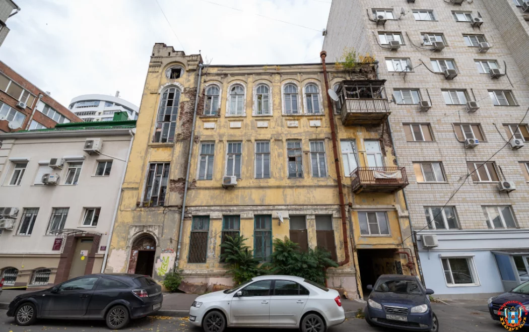 Два старинных дома снесут в Ростове, еще один реконструируют
