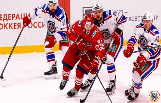ХК «Ростов» уступил со счётом 1:4 «АКМ»