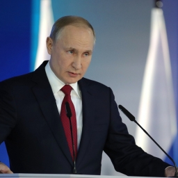 Путин обсудит с Голубевым и другими губернаторами ситуацию по коронавирусу