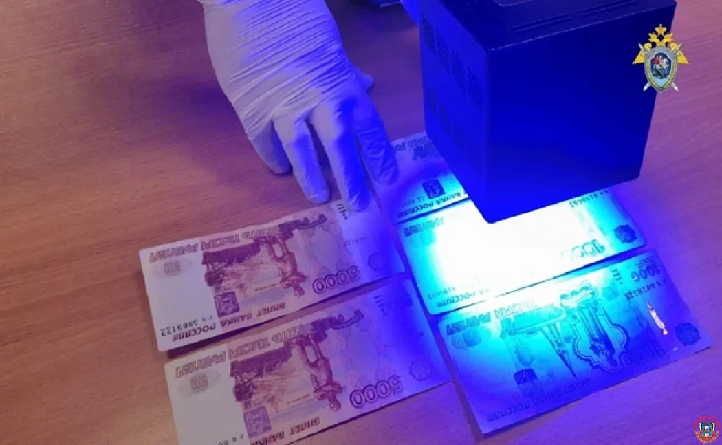 В Ростове экс-инспектор ГИБДД ответит в суде за платные услуги по &laquo;ускорению&raquo; документов