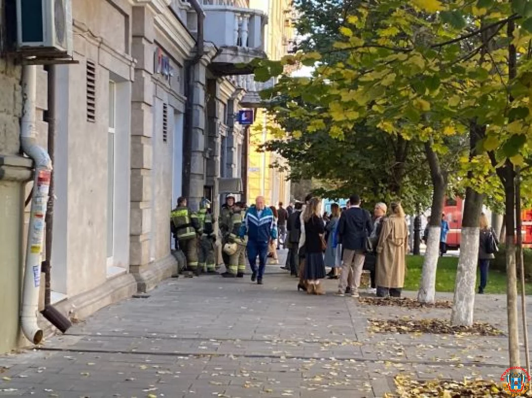 В Ростове из-за сообщения о пожаре из здания Промсвязьбанка эвакуировали людей
