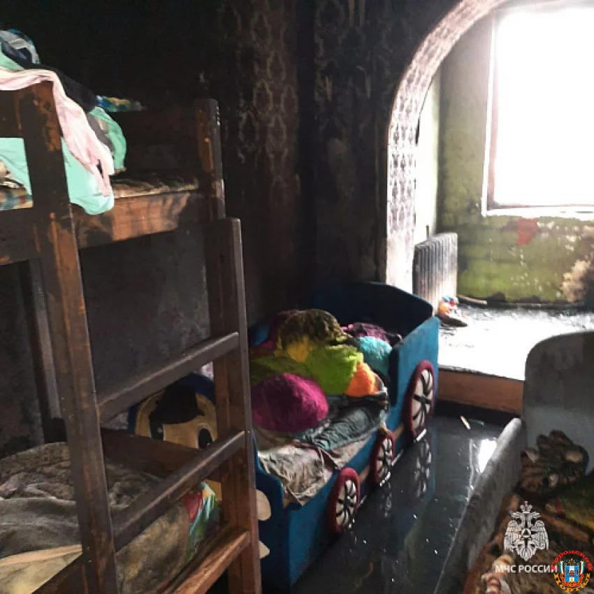 30 человек и троих детей эвакуировали при пожаре в Новочеркасске