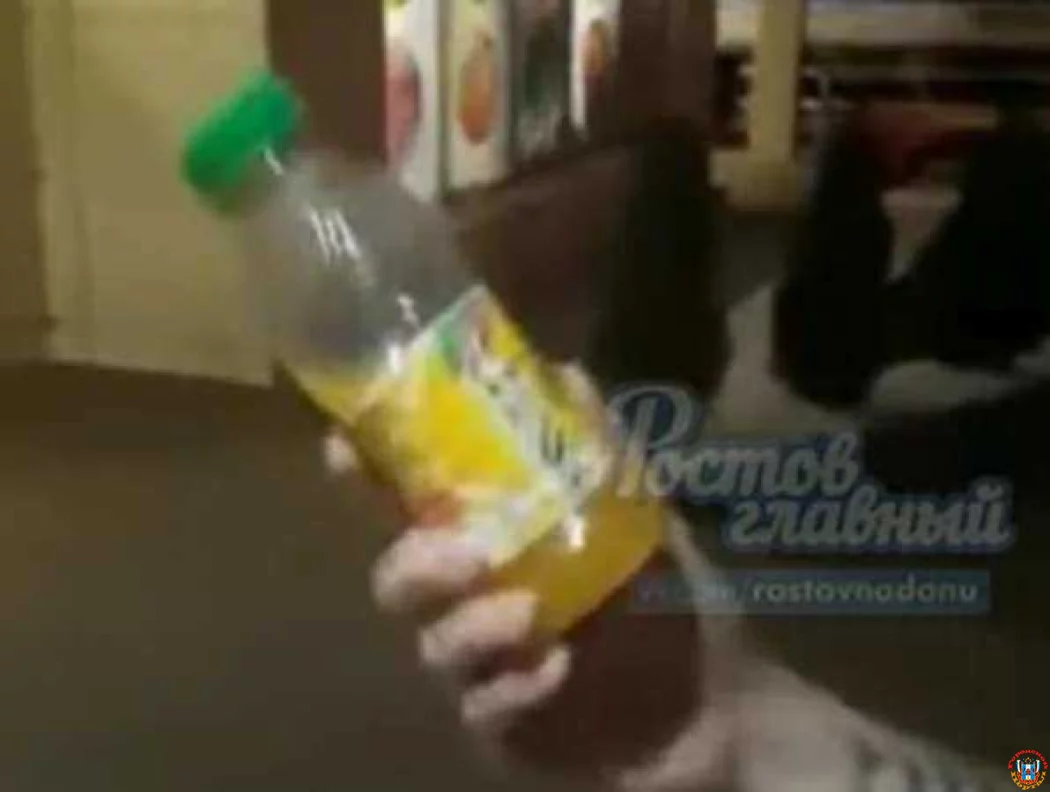 Скандал из-за просроченного на полтора месяца сока в ростовской &laquo;Пятерочке&raquo; попал на видео