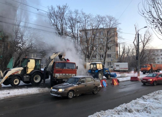 Из-за крупной коммунальной аварии в Ростове 10 домов остались без отопления