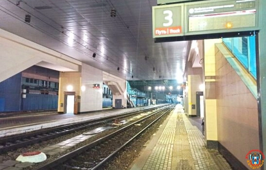 На ж/д вокзале в Ростове заявили, что мужчины выезжают за пределы области без ограничений