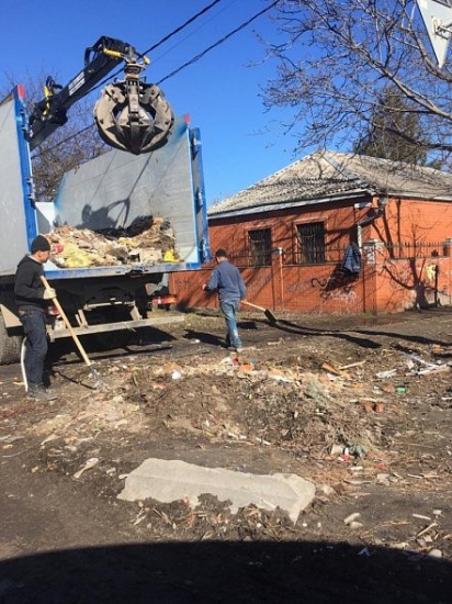 Весенний субботник: с улиц Ростова за один день вывезли более 660 тонн мусора