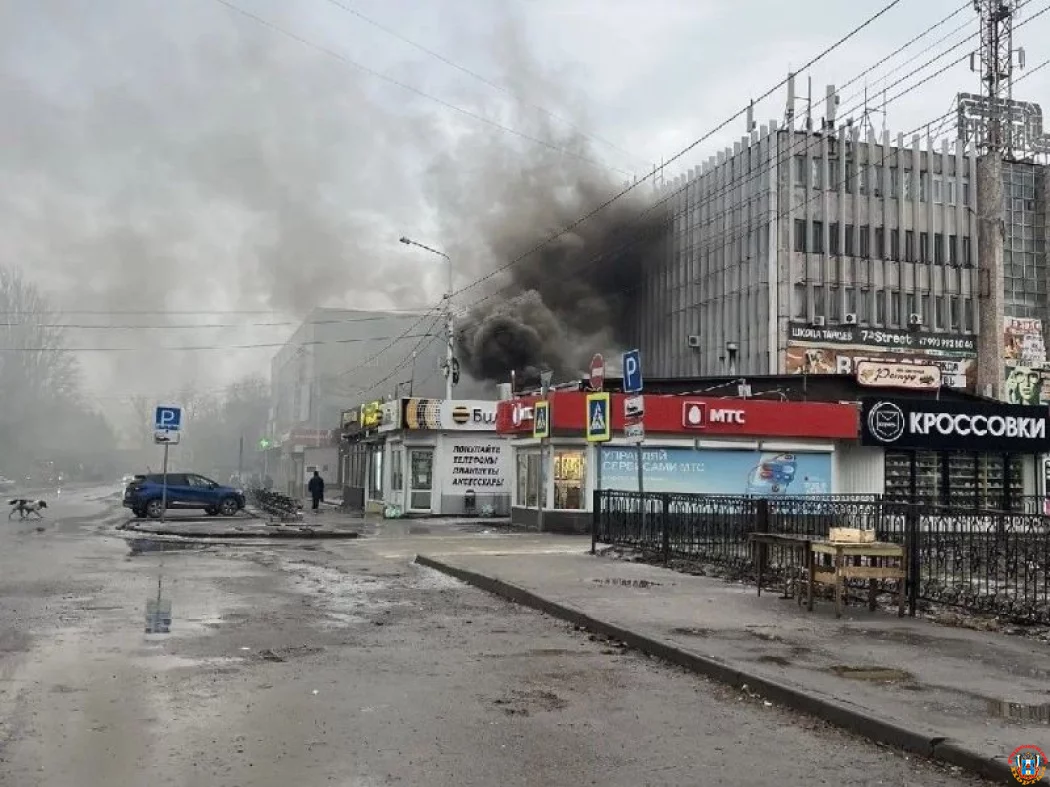 В Волгодонске во второй раз за два года сгорело кафе-чебуречная