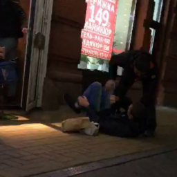 В Ростове двое друзей подрались из-за разбитой банки варенья