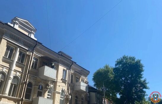 Жители Ростова пожаловались на жуткий запах канализации в городе
