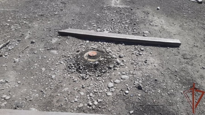 Росгвардейцы разминировали комбинат имени Ильича в Мариуполе