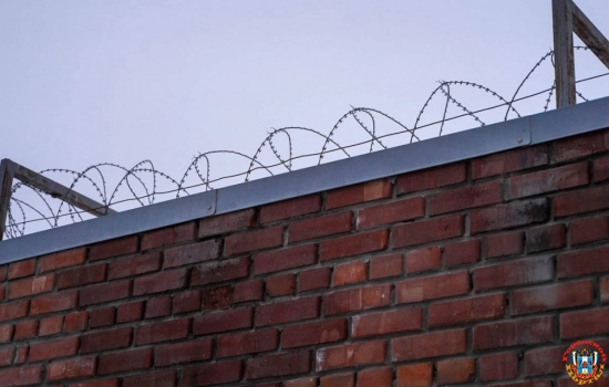 В Ростовской области арестованного мужчину нашли повешенным в изоляторе