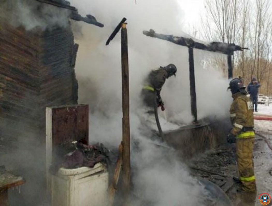 В Ростовской области при пожаре в частном доме обгорел 58-летний мужчина