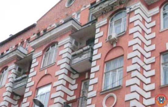 Продолжает разрушаться доходный дом Гершкович в центре Ростова