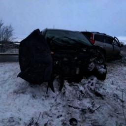 Три человека попали в больницу после ДТП на трассе Волгоград - Сальск