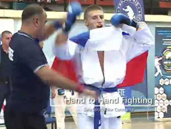 «Своего соперника я «передышал» - чемпион мира по рукопашному бою Александр Бобырев