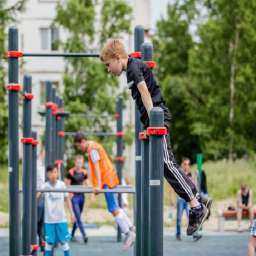 Новые спортплощадки и бесплатных инструкторов к ним пообещали организовать для жителей Ростова