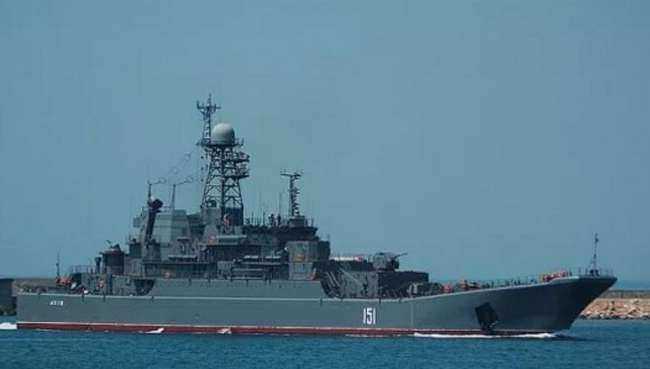 Большой десантный корабль "Азов" откроют для посещения
