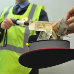 За 20 тысяч рублей «успешно» сдал экзамен по ПДД инспектору ДПС ростовский автовладелец