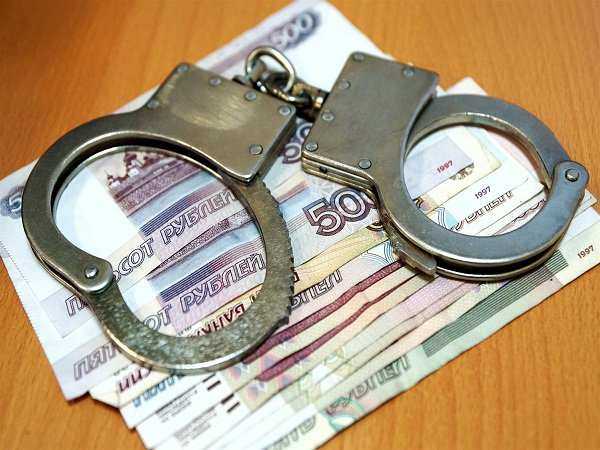 В Ростовской области менеджер банка снимала деньги со счетов пенсионеров