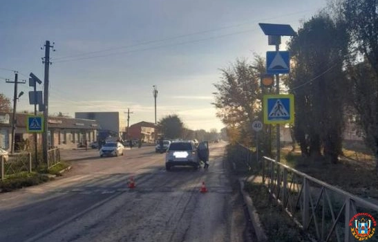 В Новошахтинске ослепленная солнцем автомобилистка сбила 53-летнего мужчину