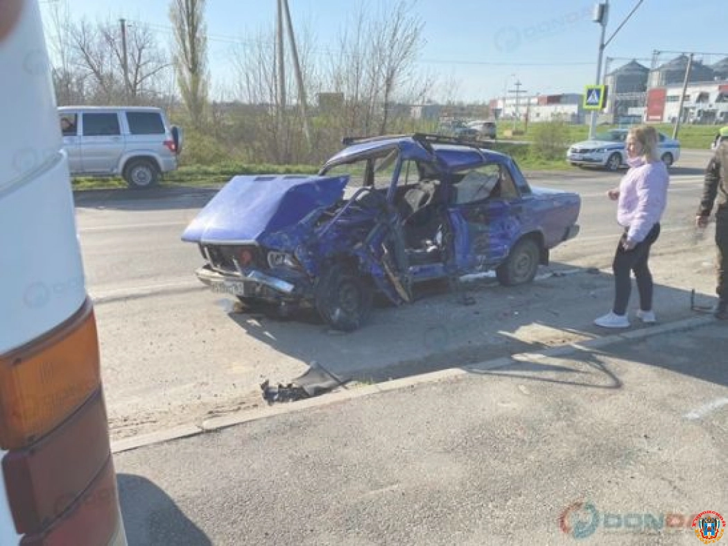 В Ростовской области в ДТП с рейсовым автобусом пострадали двое