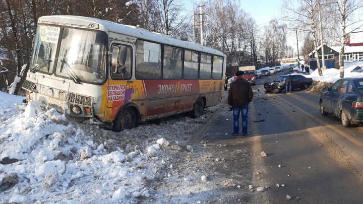 В Иванове автобус попал в ДТП В Иванове автобус попал в ДТП