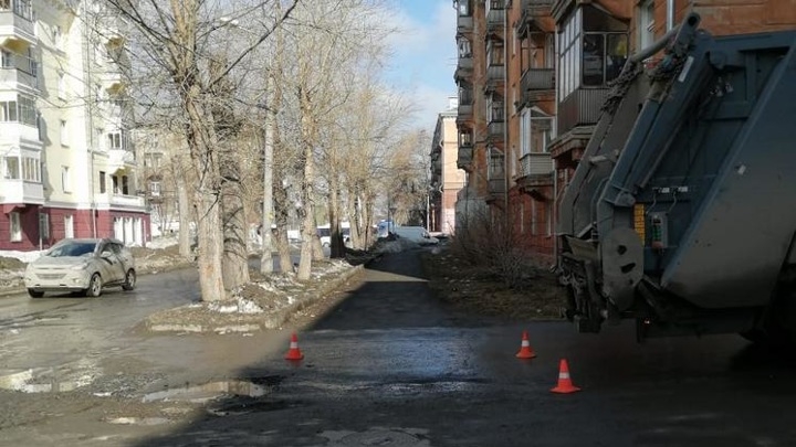 Мусоровоз сбил 5-летнего мальчика в Новосибирске