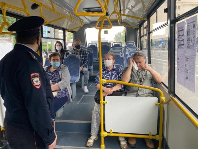 В Ростове ужесточили масочный режим в транспорте