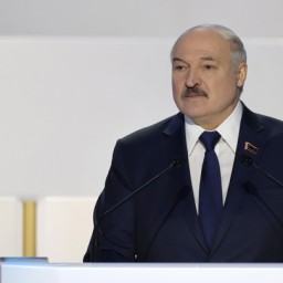 Лукашенко призвал "не париться" из-за отношения МОК к Белоруссии
