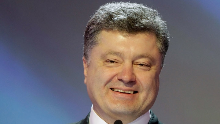 Порошенко лично ответил Путину на его предложение об убежище