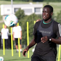 Форвард "Ахмата" Мбенг продолжить карьеру в Белоруссии