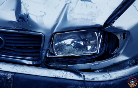 На трассе в Ростовской области иномарка врезалась в автобус