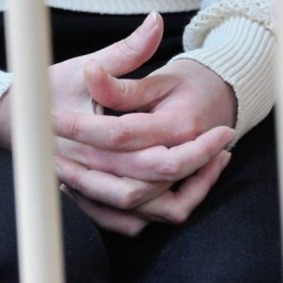 В Ростовской области осудили мать, не заметившую беременность дочери от отчима