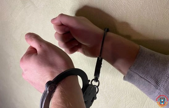 В Донецке мужчина шесть лет насиловал свою 13-летнюю падчерицу